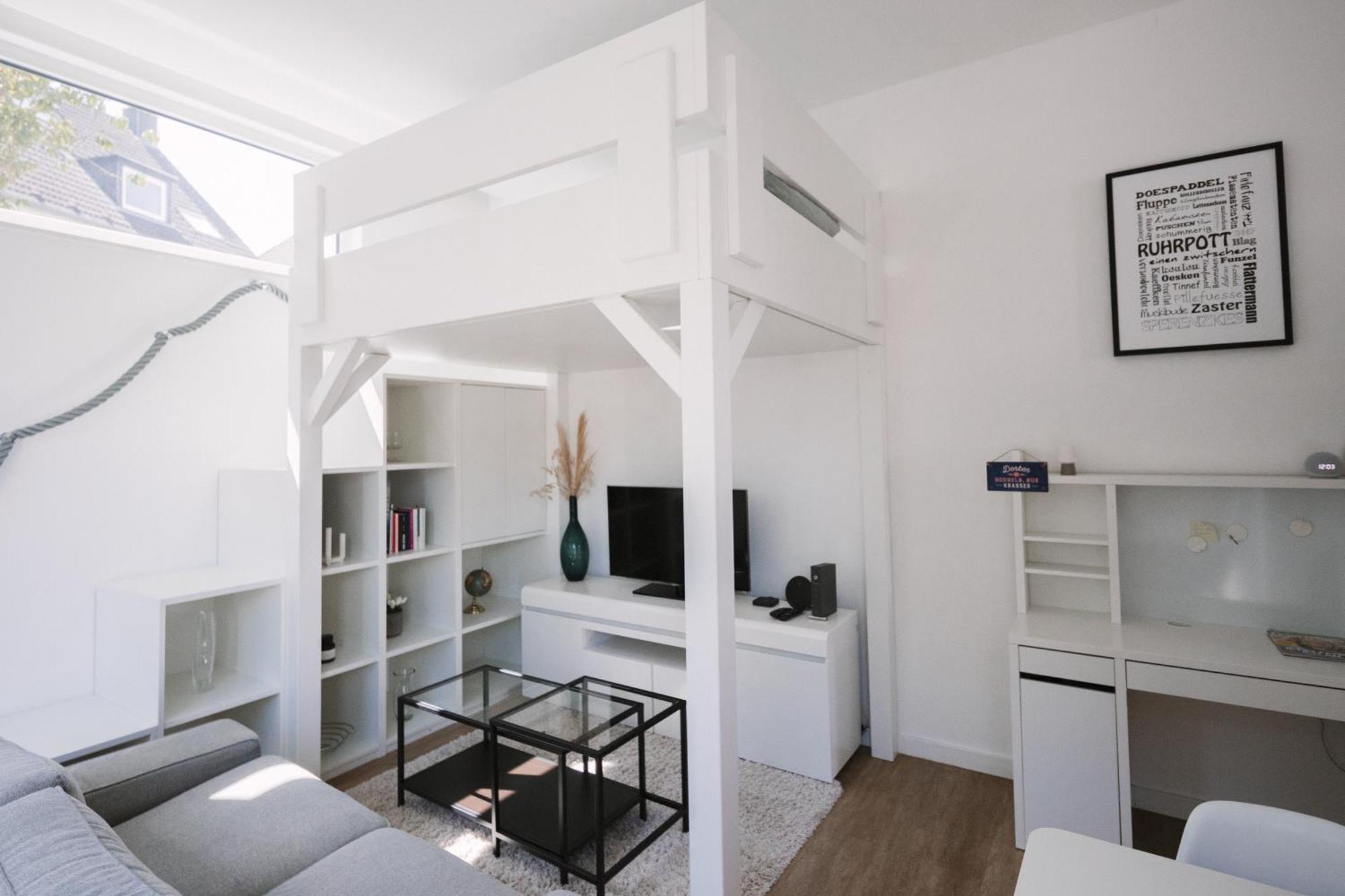 Schoene, Moderne Wohnung Mit Grosszuegiger Terasse エッセン エクステリア 写真